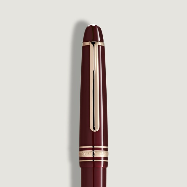 Masterpiece Burgundy Red Fountain Pen